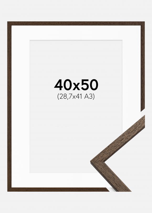Ram med passepartou Fotolijst Edsbyn Walnoot 40x50 cm - Passe-partout Wit 29,7x42 cm (A3)