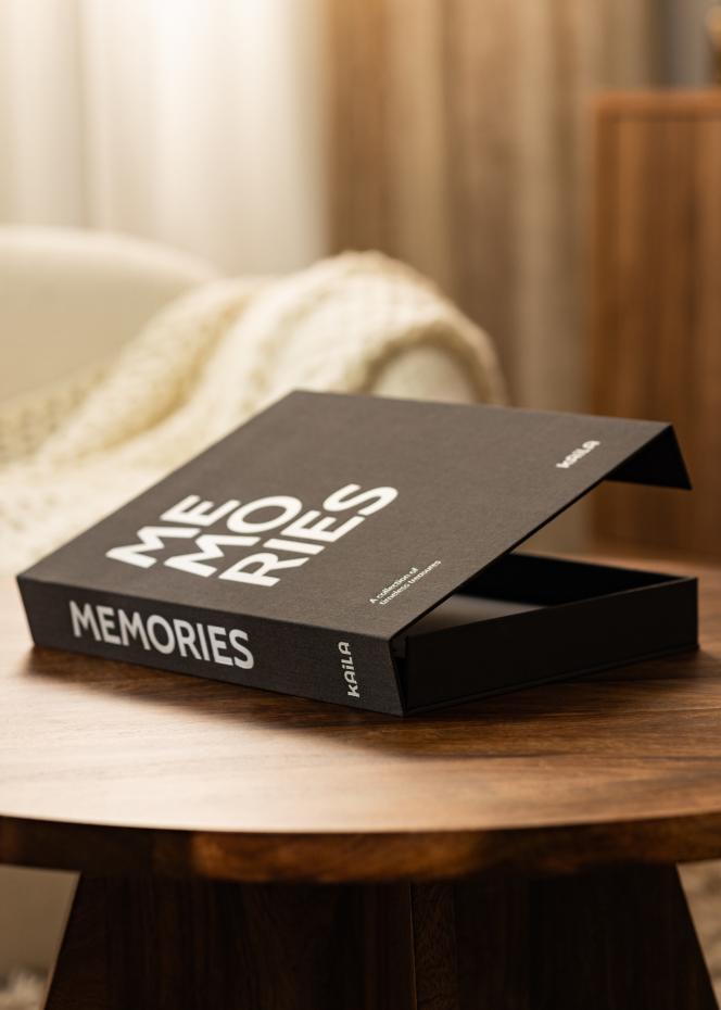 KAILA KAILA MEMORIES Black/White - Coffee Table Photo Album (60 Zwarte zijden)
