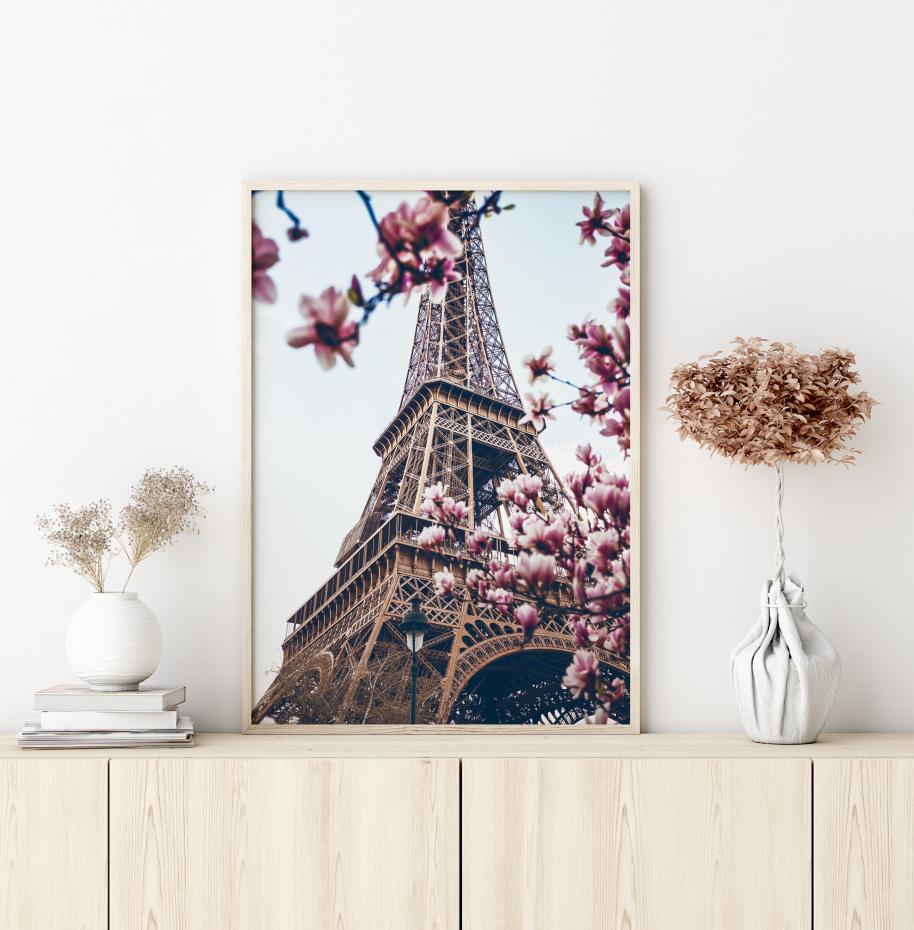 Bildverkstad Eiffel Tower Blossoms Poster