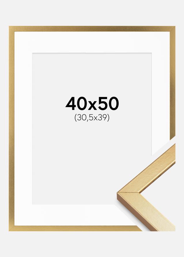 Ram med passepartou Fotolijst Minerva Goud 40x50 cm - Passe-partout Wit 31,5x40 cm