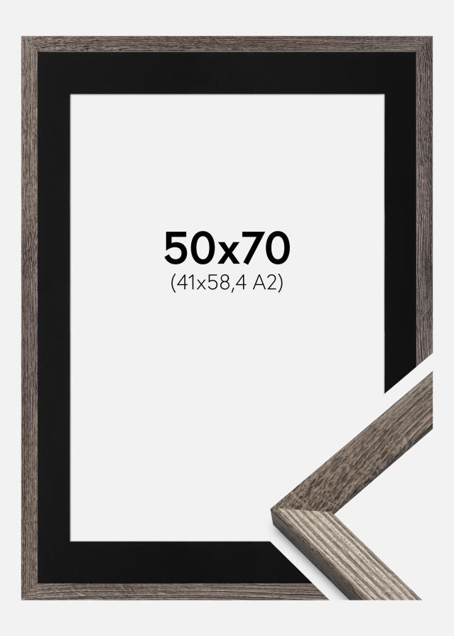 Ram med passepartou Fotolijst Fiorito Walnoot 50x70 cm - Passe-partout Zwart 42x59,4 cm (A2)