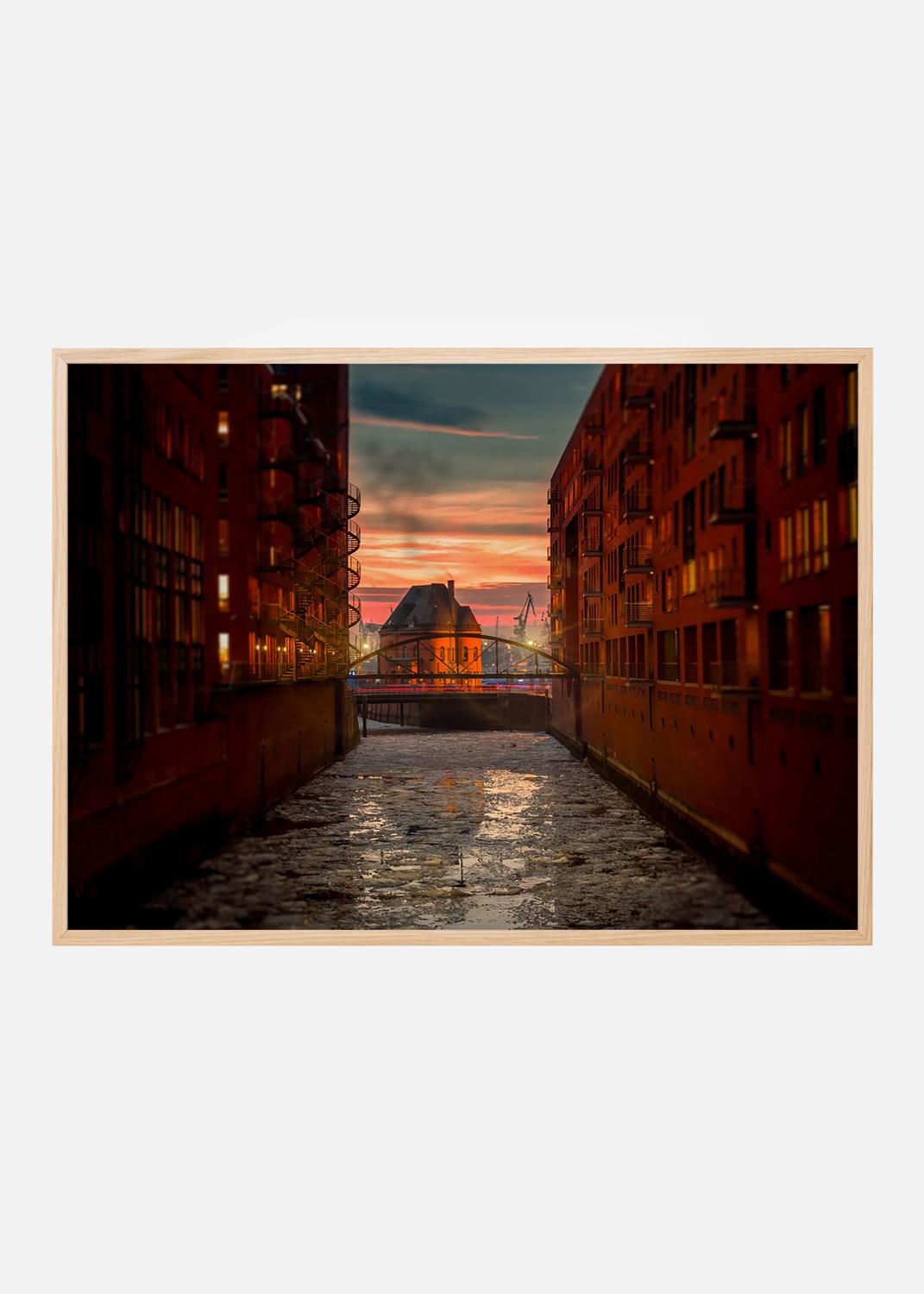 Product Image for Stad in water Poster (50x70 cm)