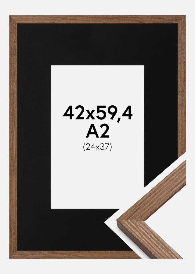 Ram med passepartou Fotolijst Fiorito Donker Eiken 42x59,4 cm (A2) - Passe-partout Zwart 25x38 cm