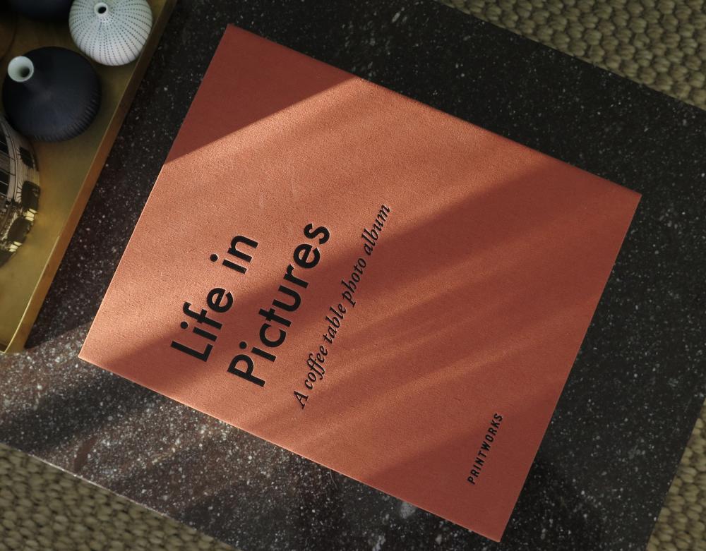 Printworks Life In Pictures Orange - A Coffee Table Photo Album (60 Zwarte zijden)