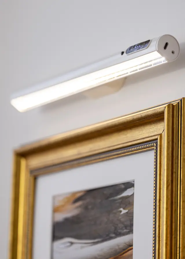 KAILA KAILA Illuminate Batterijgevoede Tavelbelysning 35 cm - Wit
