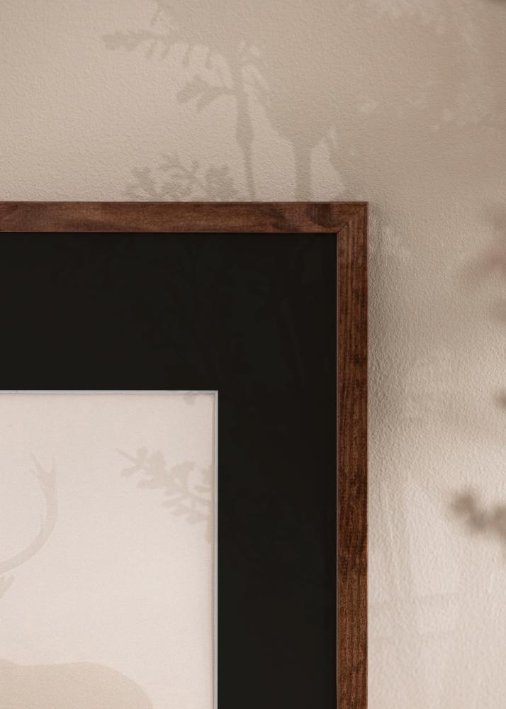 Ram med passepartou Fotolijst Galant Walnoot 50x70 cm - Passe-partout Zwart 33x56 cm