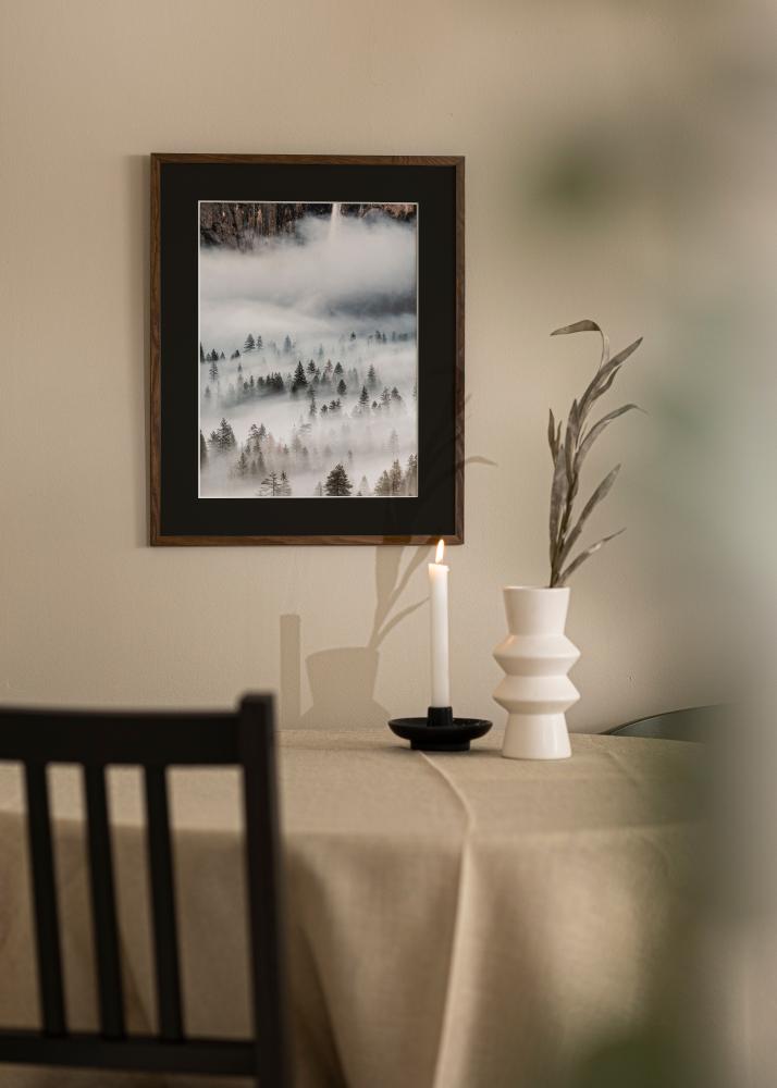 Ram med passepartou Fotolijst Galant Walnoot 50x70 cm - Passe-partout Zwart 33x56 cm