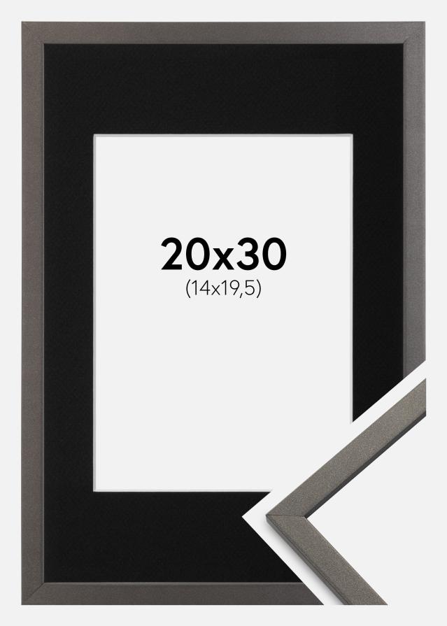 Ram med passepartou Fotolijst Edsbyn Grafiet 20x30 cm - Passe-partout Zwart 15x21 cm (A5)
