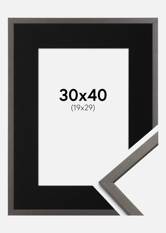 Ram med passepartou Fotolijst Edsbyn Grafiet 30x40 cm - Passe-partout Zwart 20x30 cm